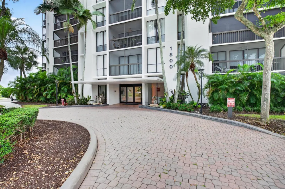 1863 Bridgewood Drive Boca Raton, FL 33434