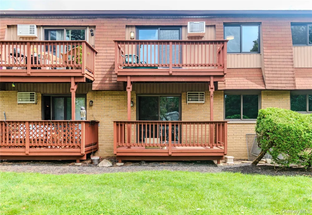 36 Richard Court Pomona, NY 10970