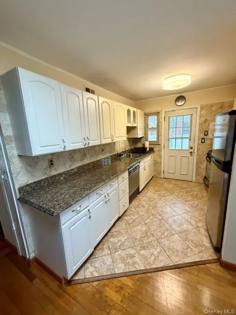 392 Coleridge Street Levittown, NY 11756