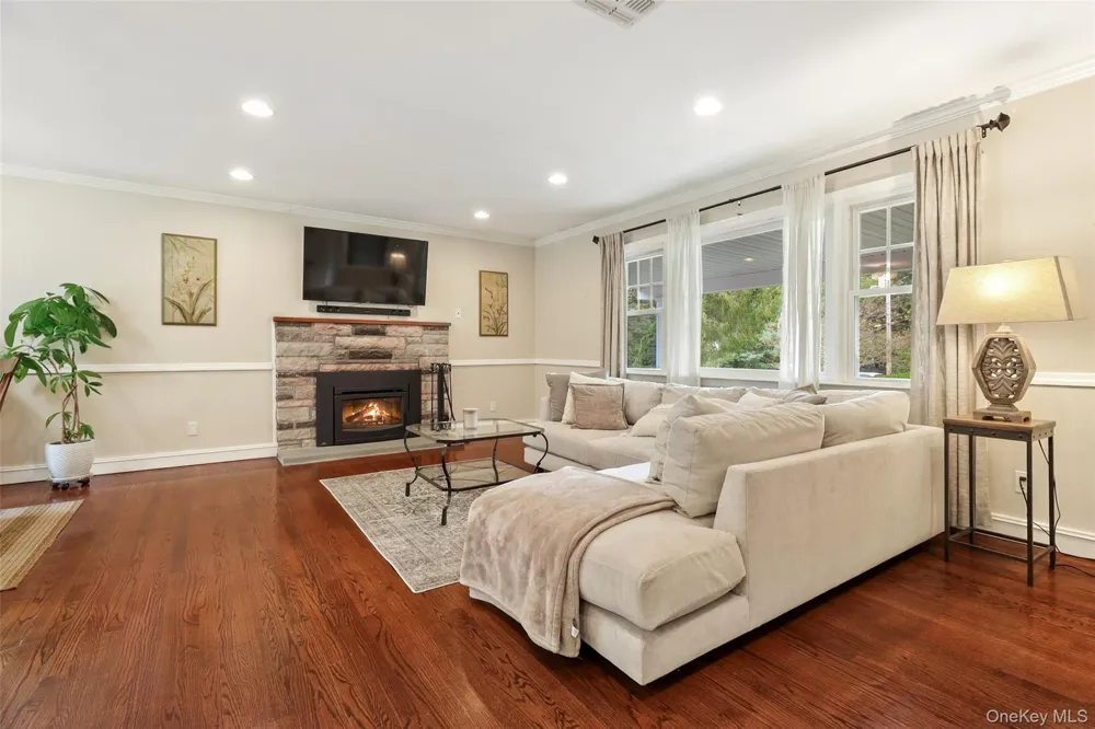471 Hilltop Road Yorktown Heights, NY 10598