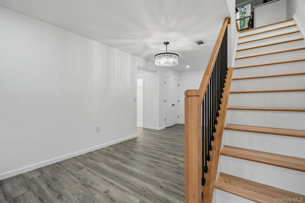326 North Street Middletown, NY 10940