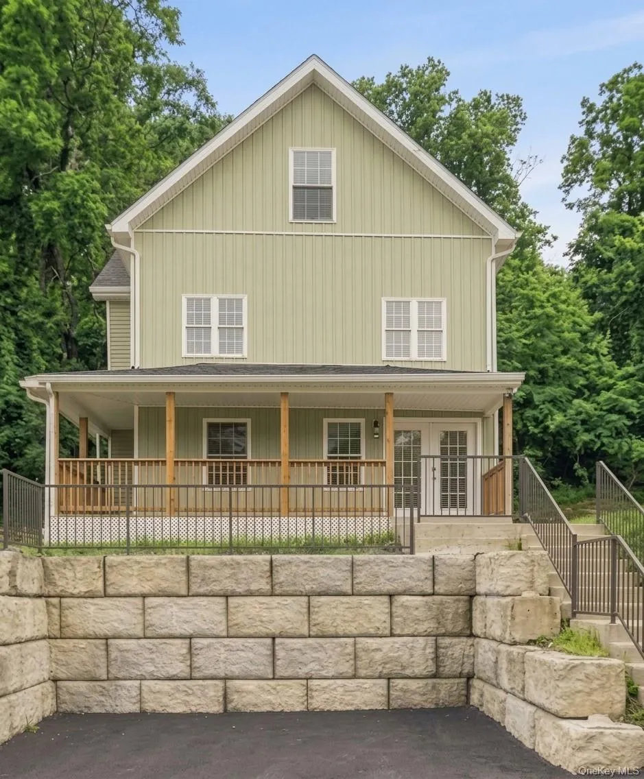 326 North Street Middletown, NY 10940