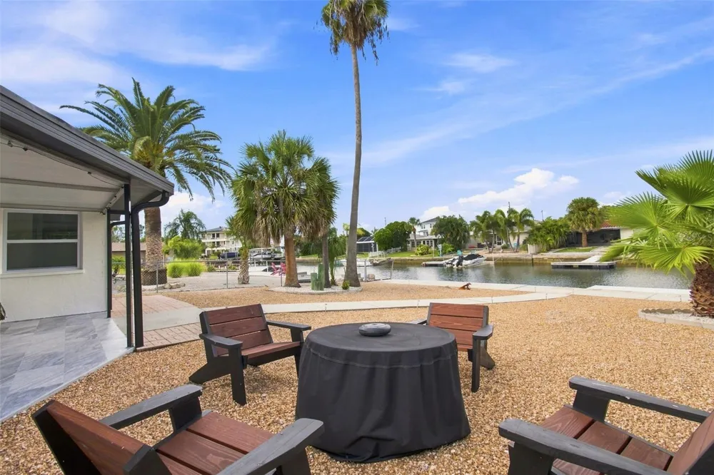 3915 HEADSAIL DRIVE New Port Richey, FL 34652