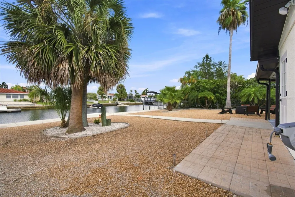 3915 HEADSAIL DRIVE New Port Richey, FL 34652