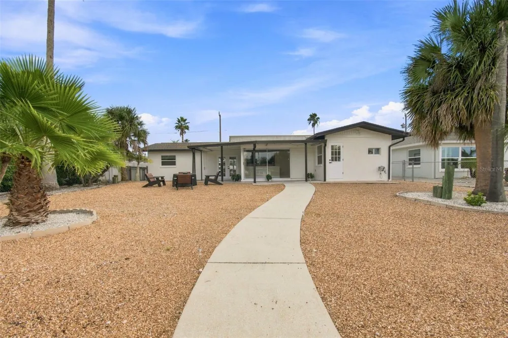 3915 HEADSAIL DRIVE New Port Richey, FL 34652