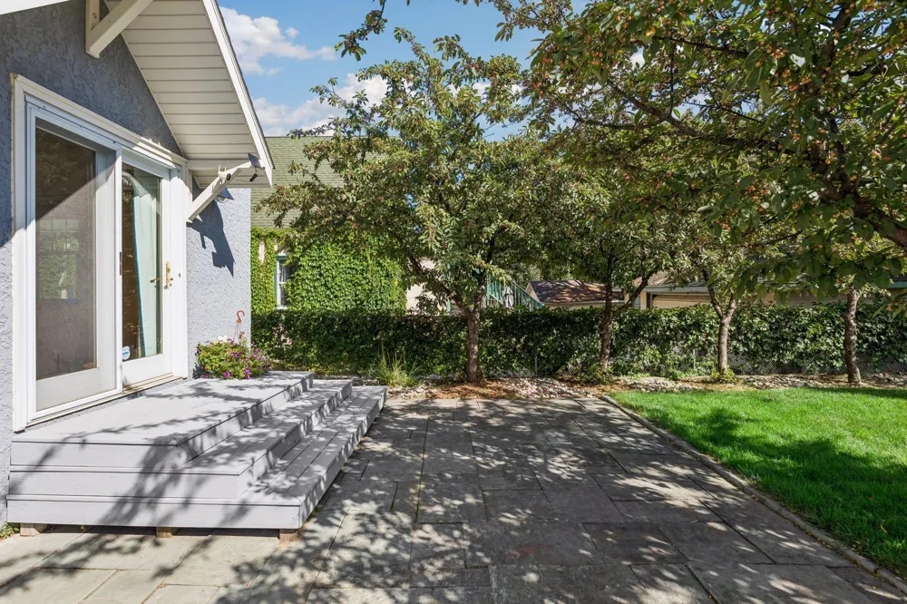 1020 Hoyt Avenue W Saint Paul, MN 55117