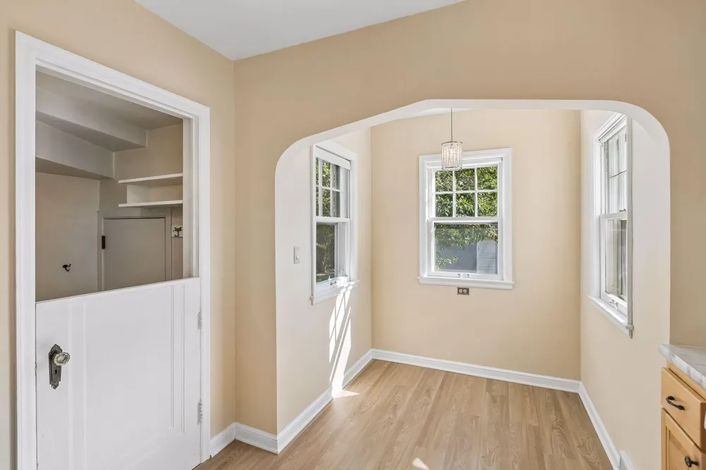 1020 Hoyt Avenue W Saint Paul, MN 55117