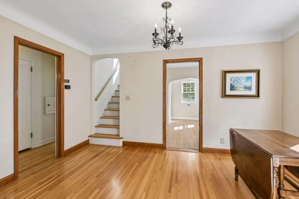 1020 Hoyt Avenue W Saint Paul, MN 55117