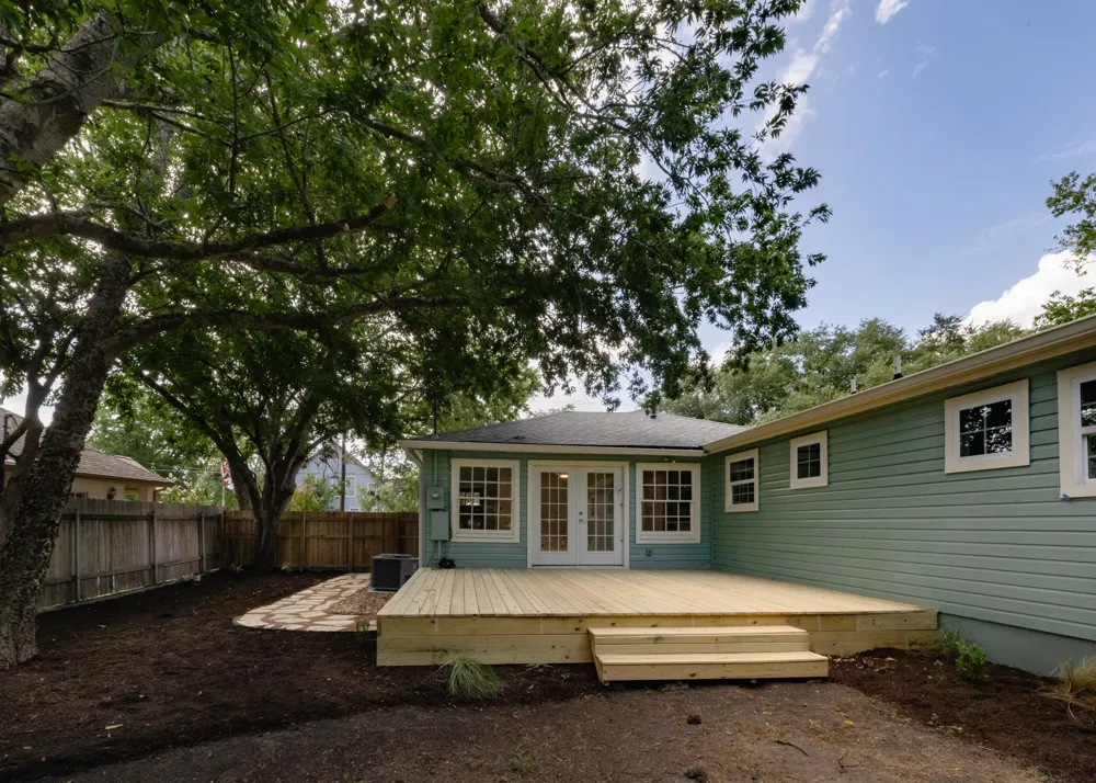 805 Maple Street Lockhart, TX 78644