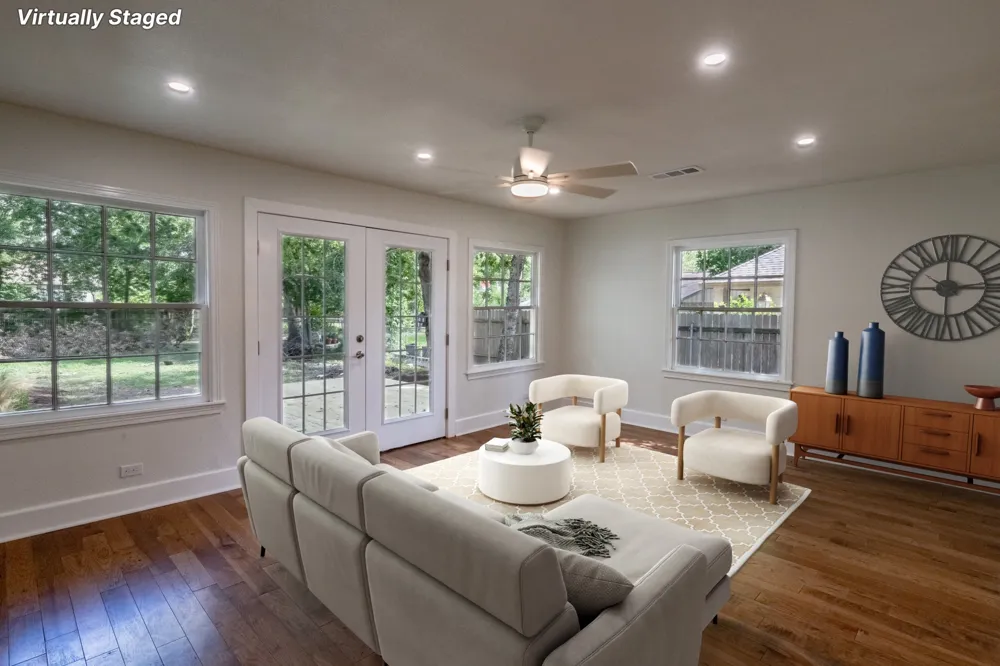 805 Maple Street Lockhart, TX 78644