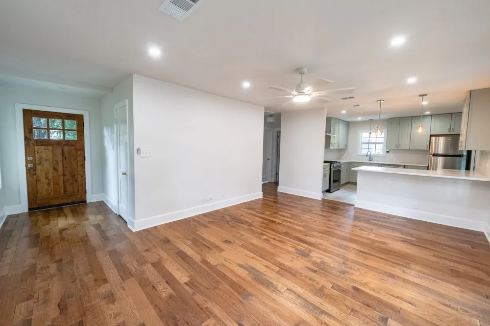 805 Maple Street Lockhart, TX 78644
