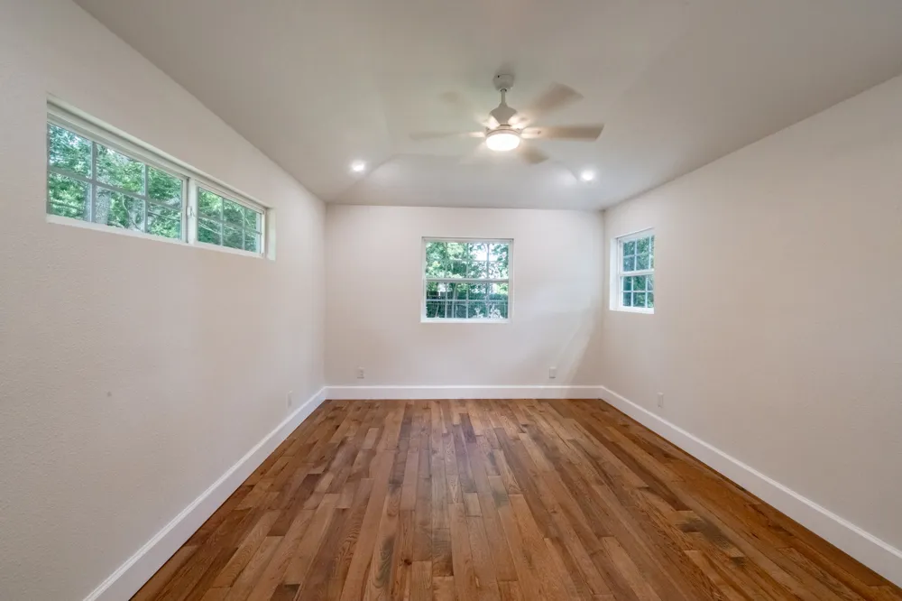 805 Maple Street Lockhart, TX 78644
