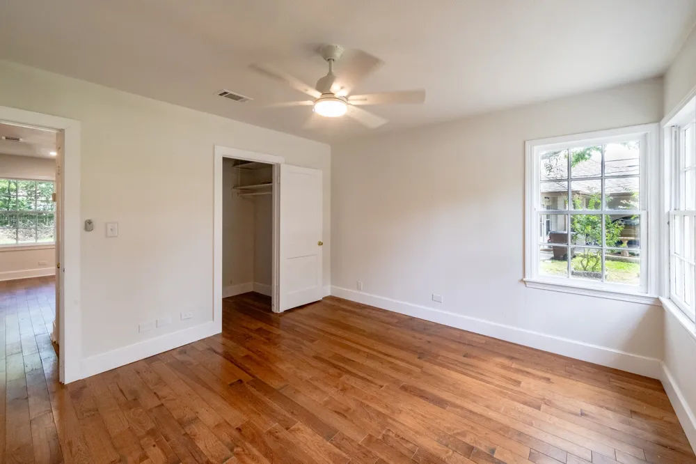 805 Maple Street Lockhart, TX 78644