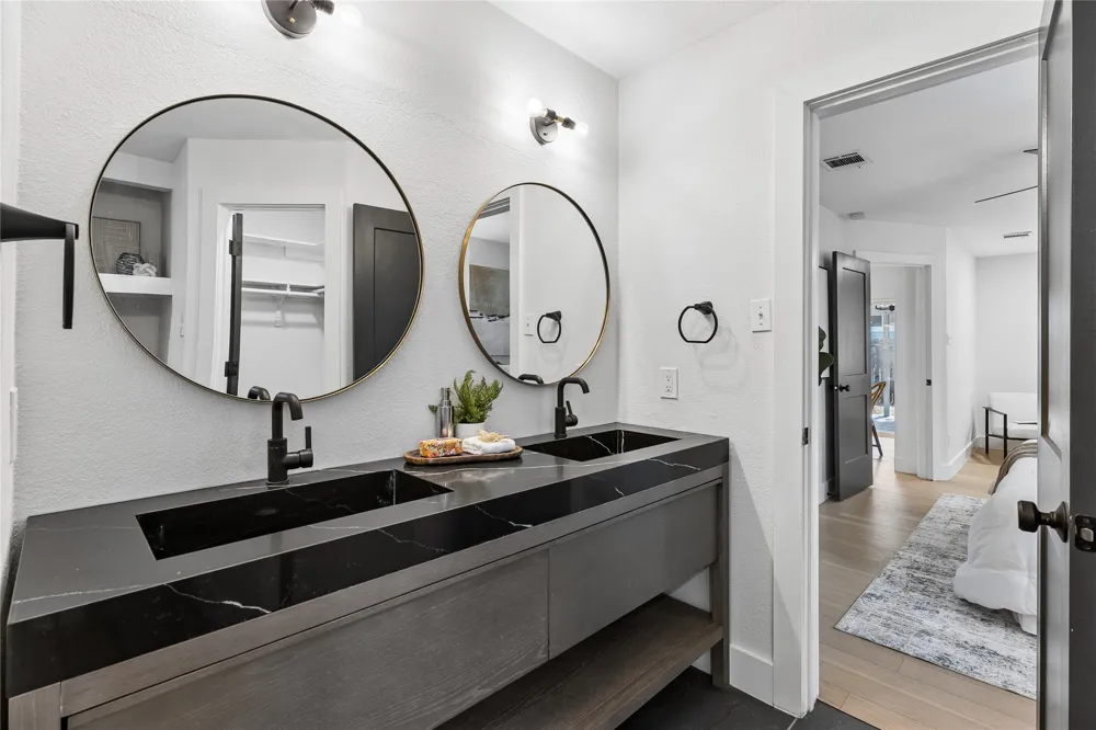 7901 SEMINARY RIDGE DRIVE Austin, TX 78745