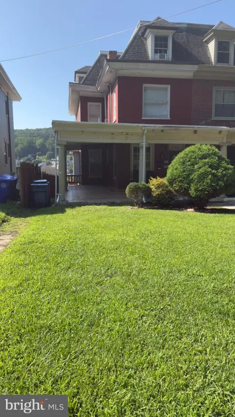 1742 MINERAL SPRING ROAD