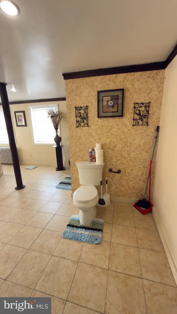 1742 MINERAL SPRING ROAD Reading, PA 19602