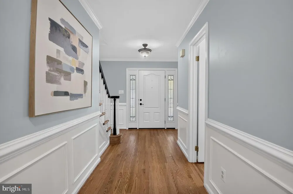 9818 ROSENSTEEL Silver Spring, MD 20910