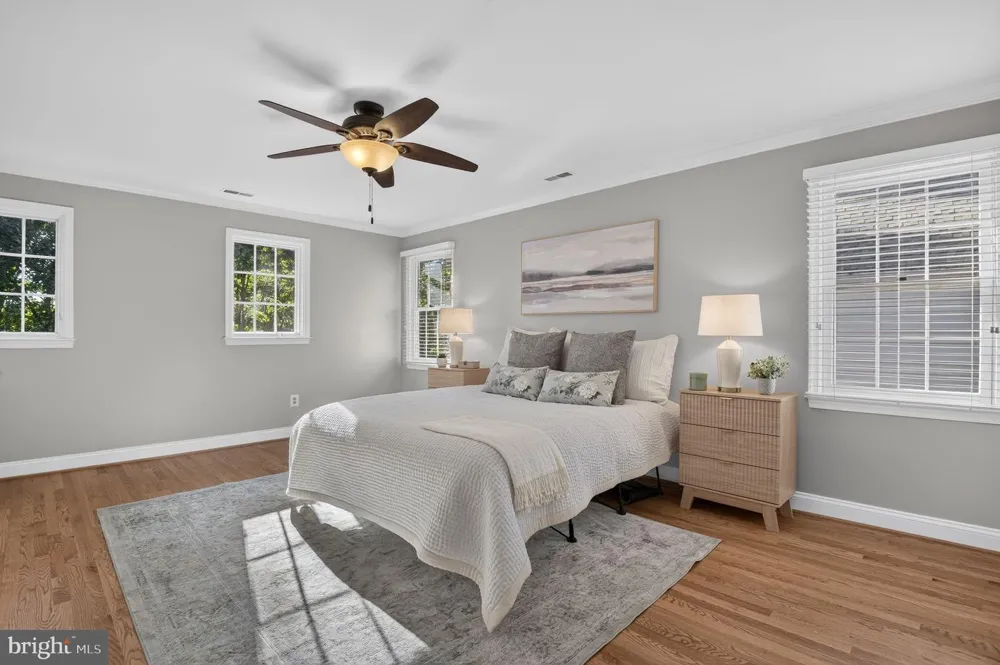 9818 ROSENSTEEL Silver Spring, MD 20910