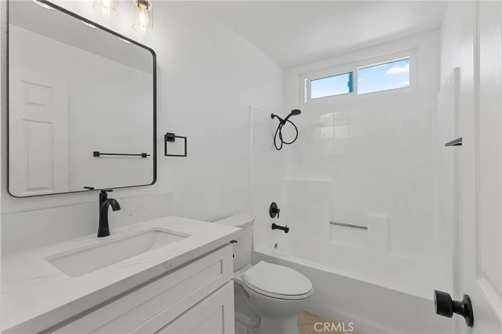 1761 W Townsend Street Rialto, CA 92377