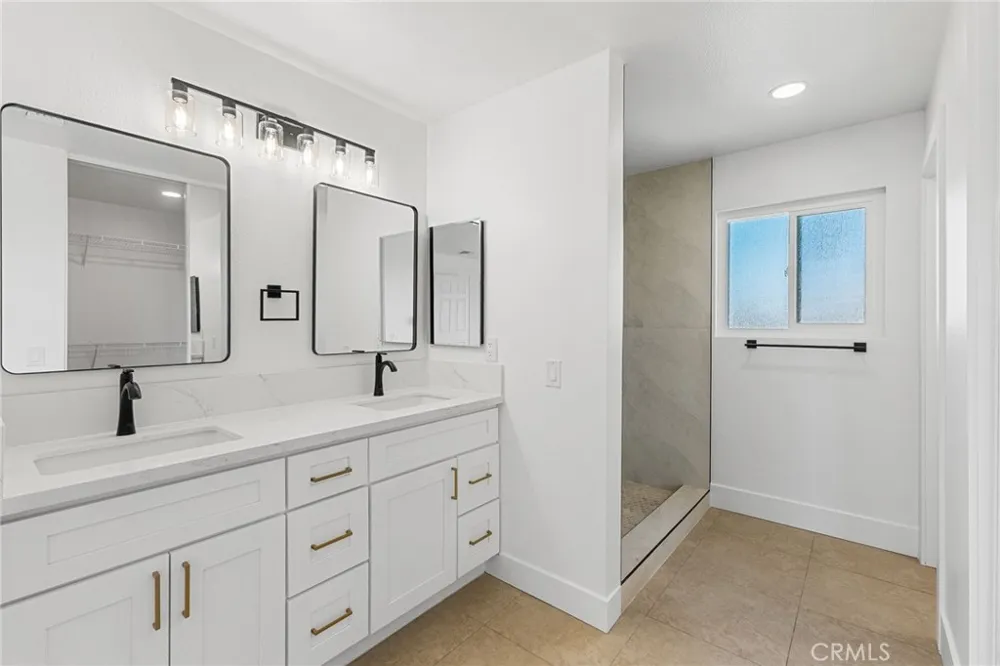 1761 W Townsend Street Rialto, CA 92377