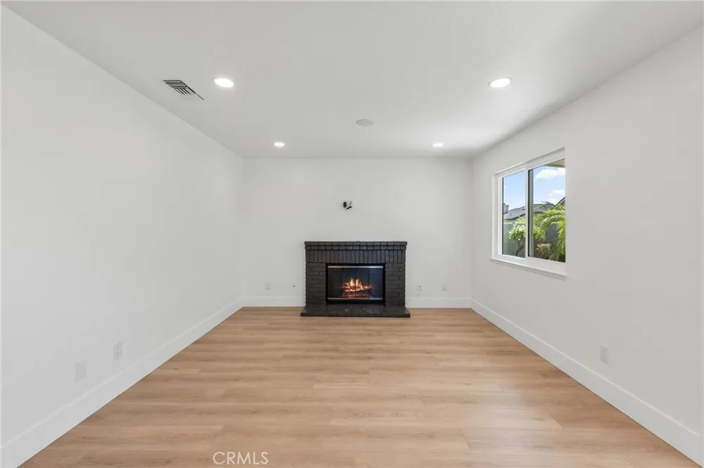 1761 W Townsend Street Rialto, CA 92377