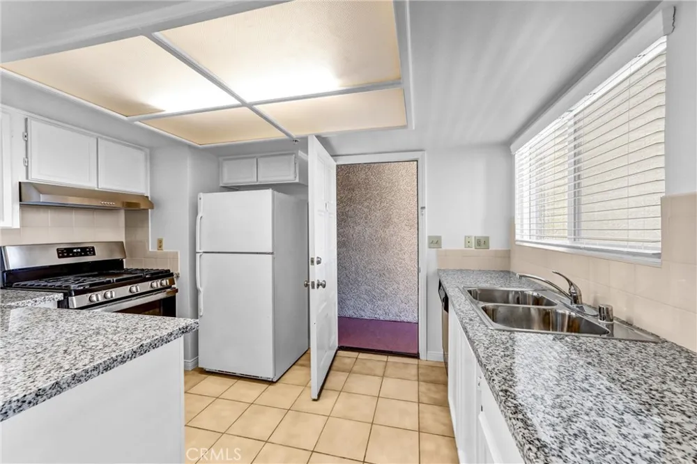 116 W Maple #33 Glendale, CA 91204