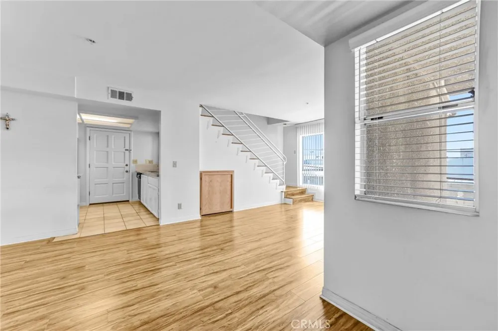 116 W Maple #33 Glendale, CA 91204