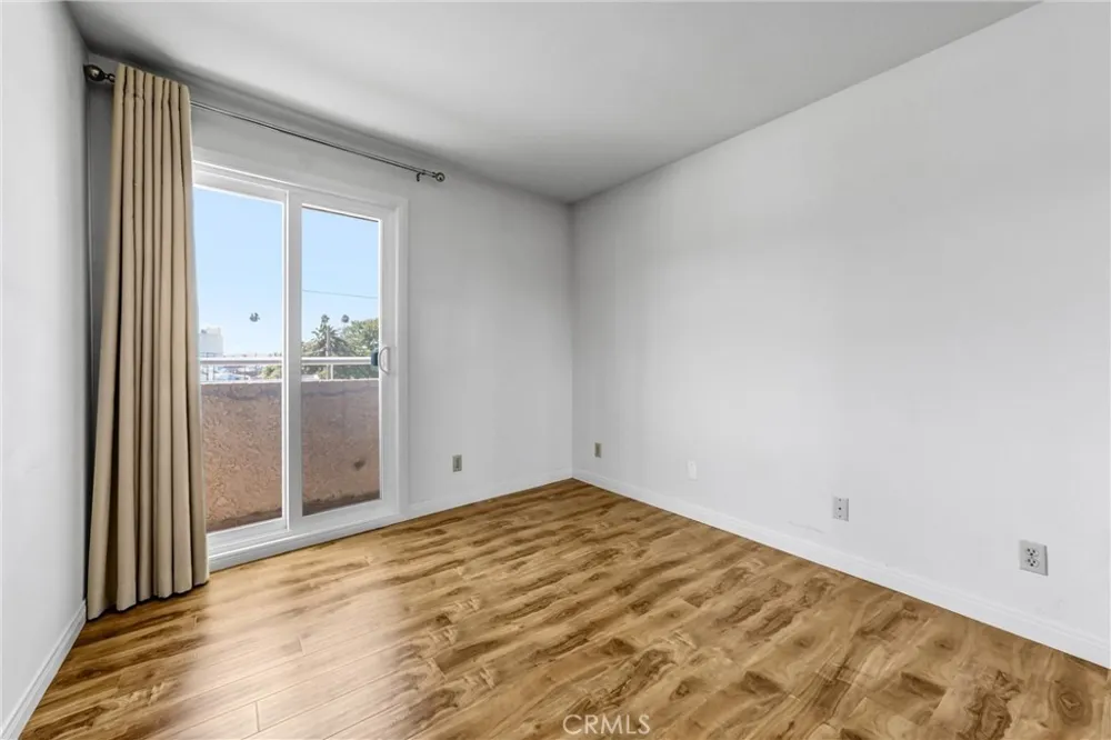 116 W Maple #33 Glendale, CA 91204