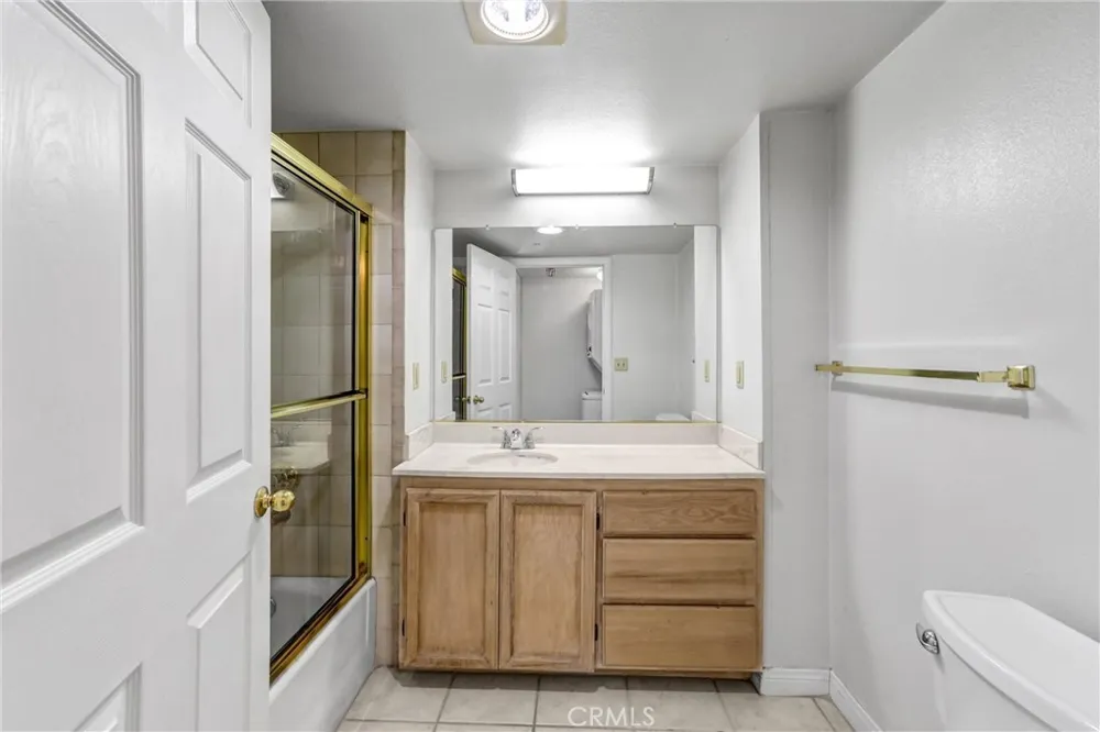 116 W Maple #33 Glendale, CA 91204
