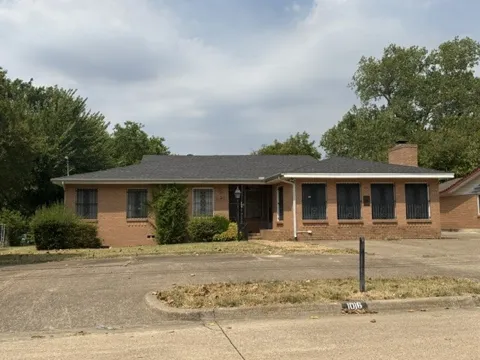 1016 Usher Street