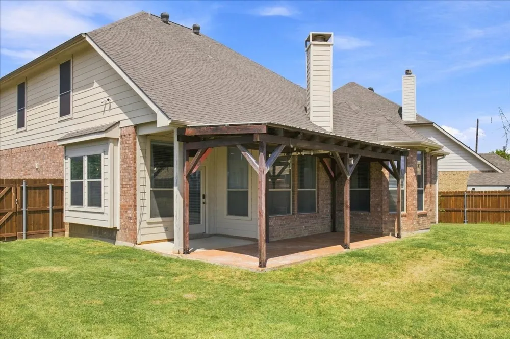 15200 Mallard Creek Street Roanoke, TX 76262