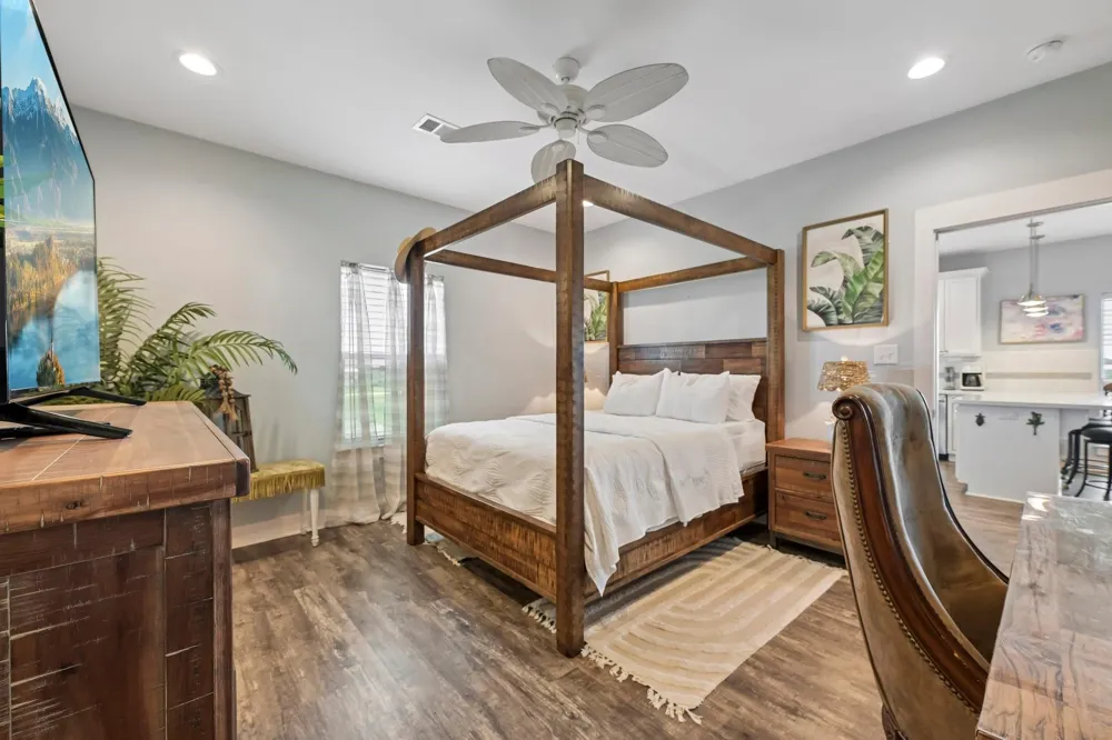 927 Magnolia Lane Port Bolivar, TX 77650