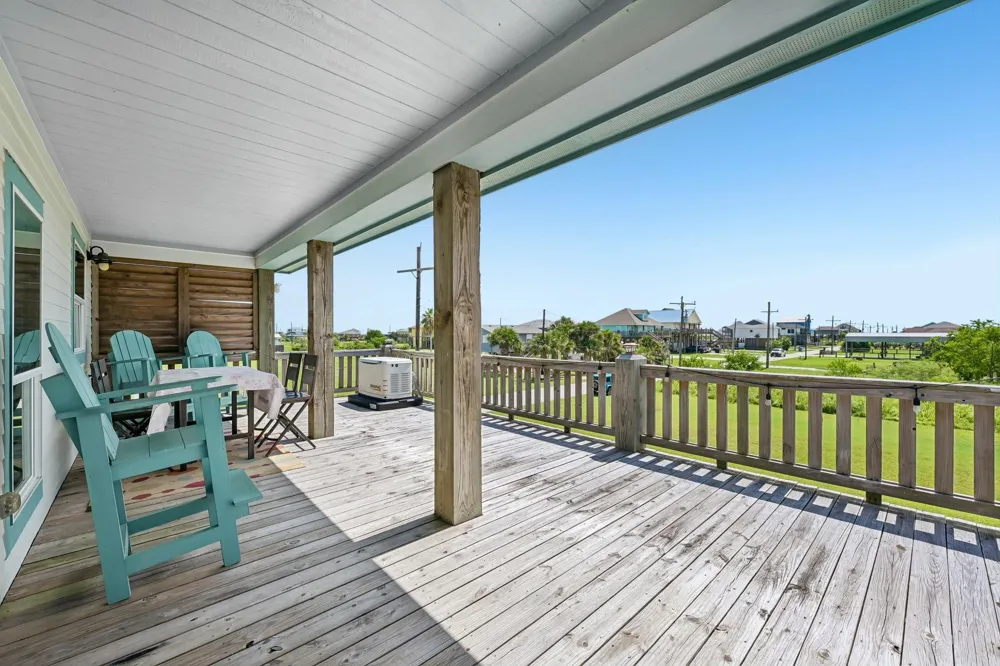 927 Magnolia Lane Port Bolivar, TX 77650