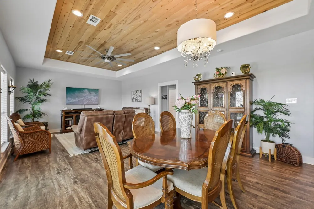 927 Magnolia Lane Port Bolivar, TX 77650