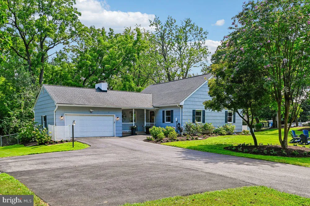 19 W SEVERN RIDGE ROAD Annapolis, MD 21409