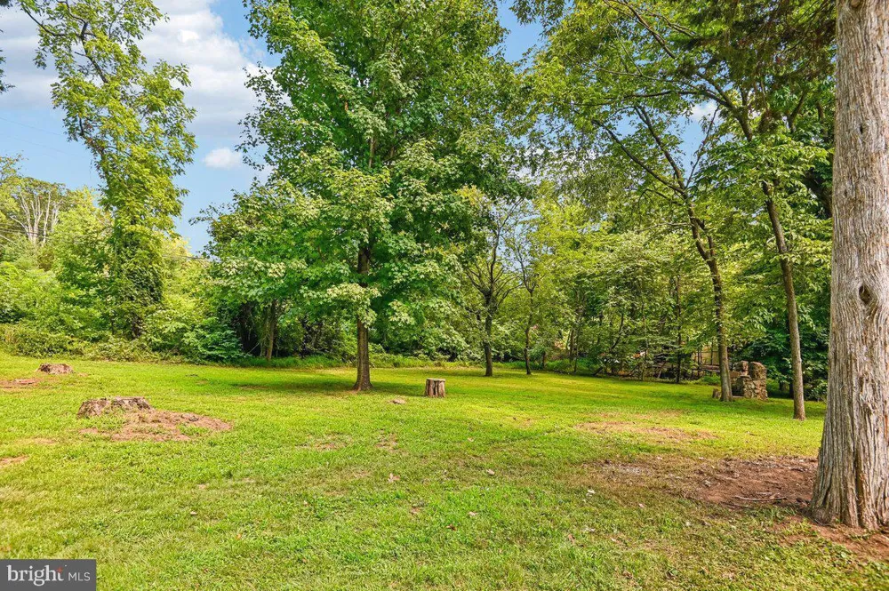 19 W SEVERN RIDGE ROAD Annapolis, MD 21409