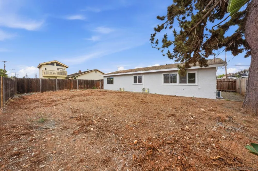 8514 Glenhaven San Diego, CA 92123