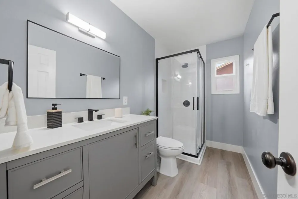 8514 Glenhaven San Diego, CA 92123
