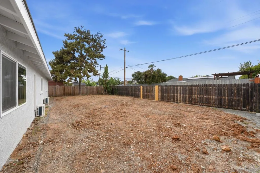 8514 Glenhaven San Diego, CA 92123