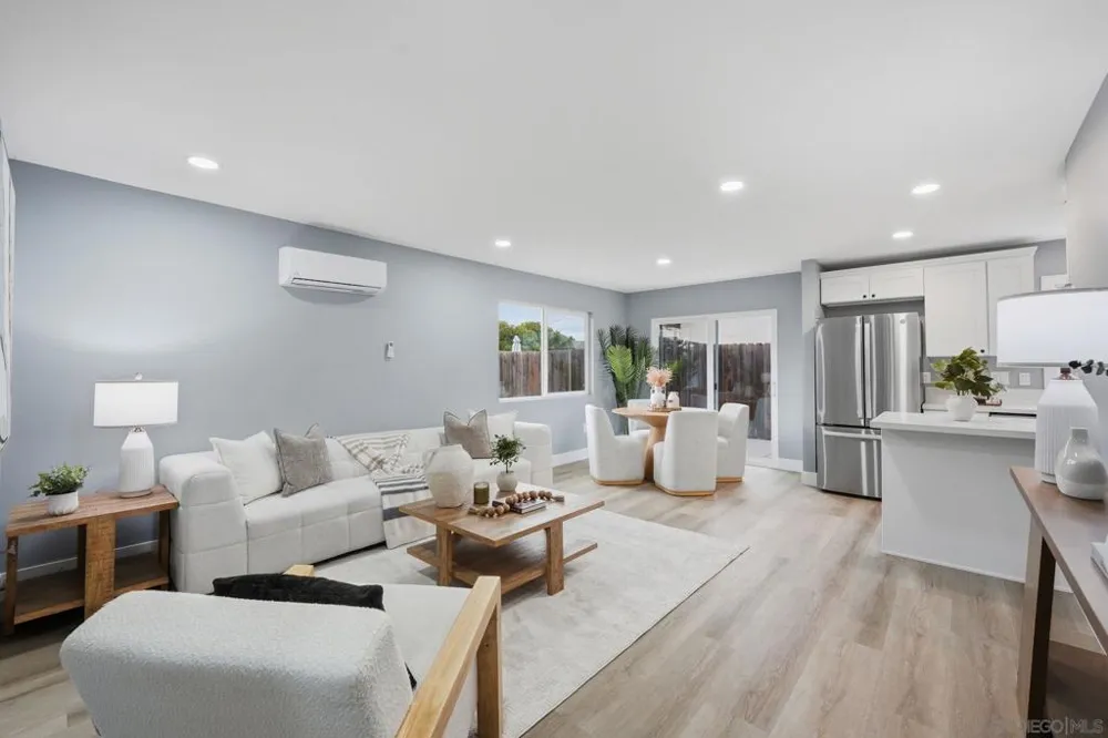 8514 Glenhaven San Diego, CA 92123