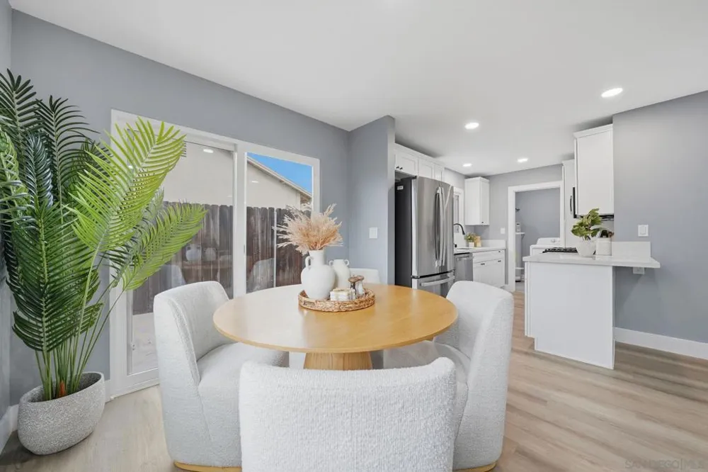 8514 Glenhaven San Diego, CA 92123