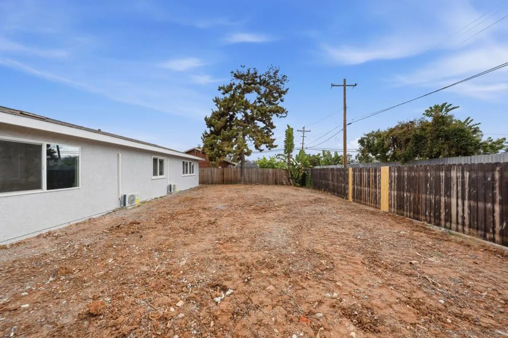 8514 Glenhaven San Diego, CA 92123