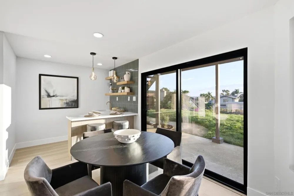 7619 Cortina Ct Carlsbad, CA 92009