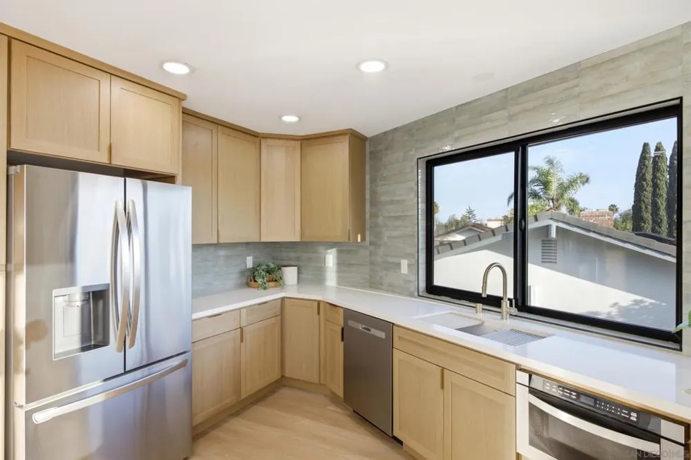 7619 Cortina Ct Carlsbad, CA 92009