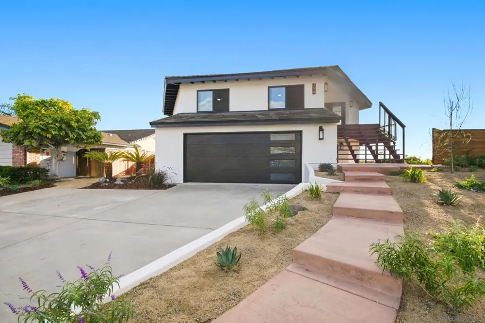 7619 Cortina Ct Carlsbad, CA 92009