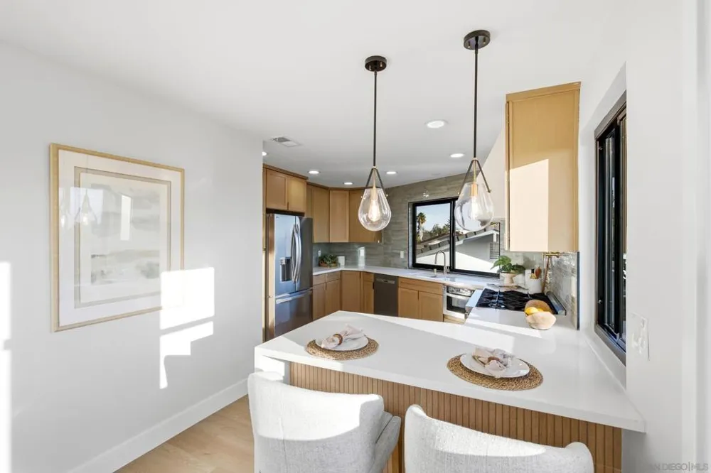 7619 Cortina Ct Carlsbad, CA 92009