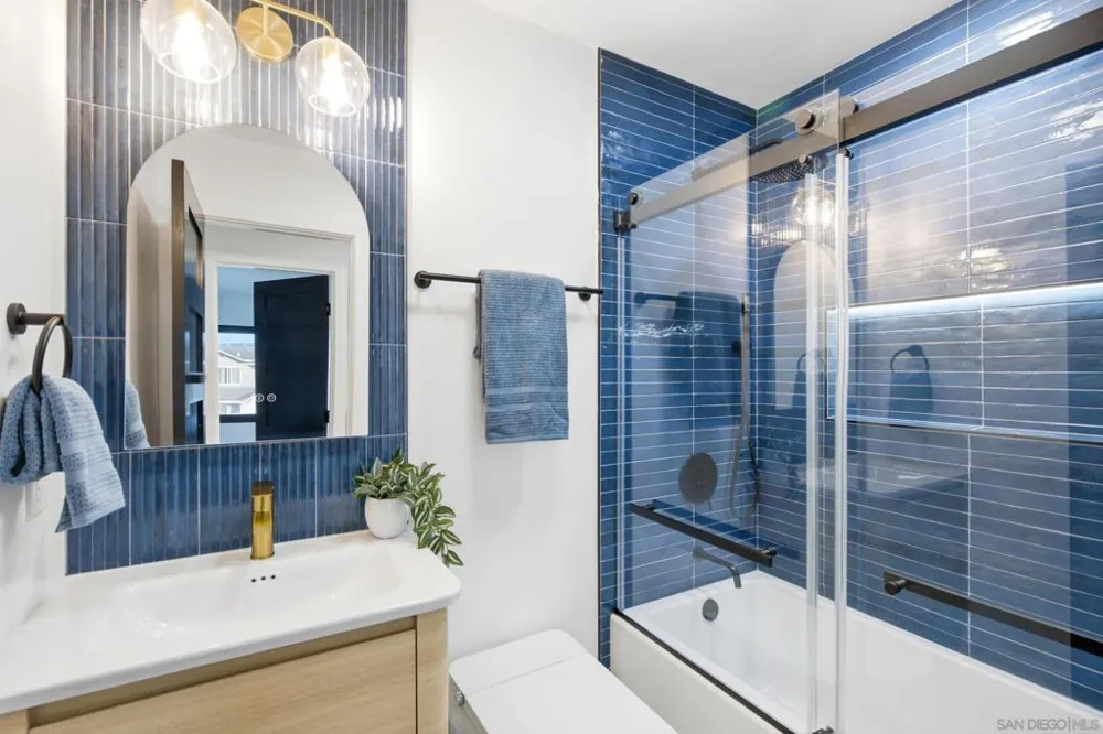 7619 Cortina Ct Carlsbad, CA 92009