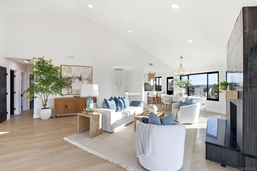 7619 Cortina Ct Carlsbad, CA 92009