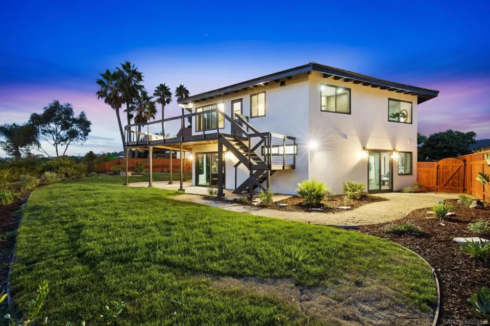 7619 Cortina Ct Carlsbad, CA 92009
