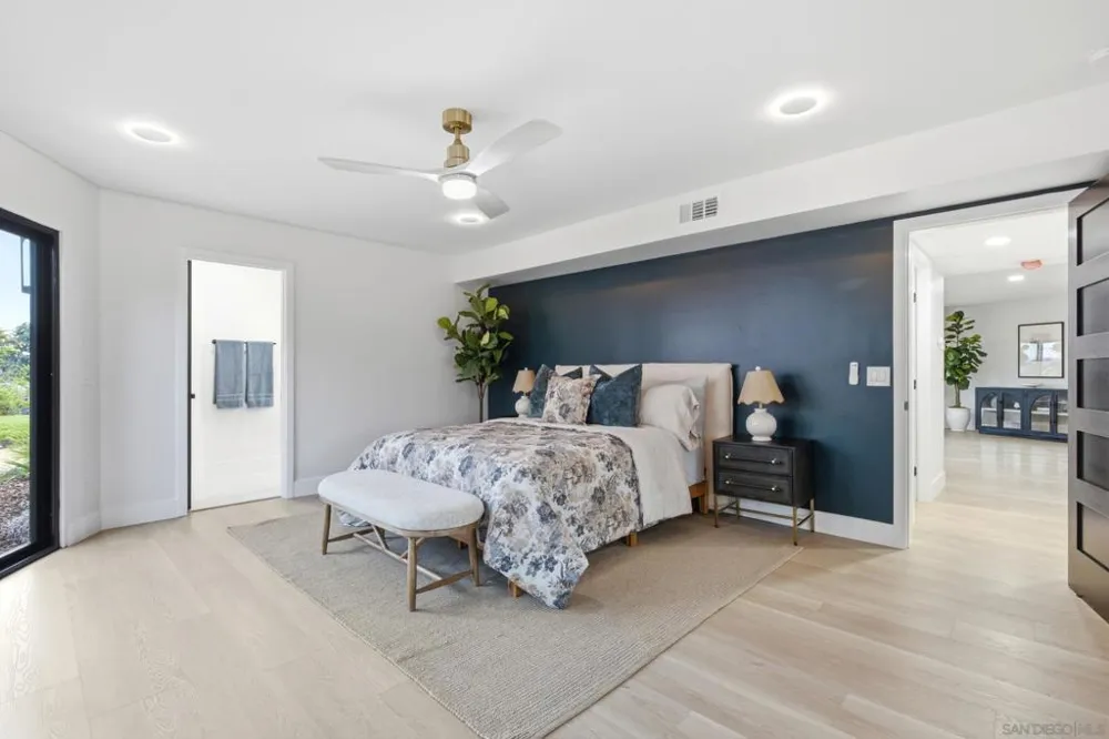 7619 Cortina Ct Carlsbad, CA 92009